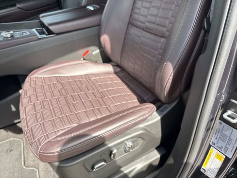 Certified 2024 Cadillac Escalade Sport Platinum w/ Heavy-Duty Trailer Package AWD/4WD image 22