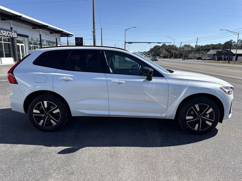 New 2026 Volvo XC60 B5 Core w/ Climate Package image 6