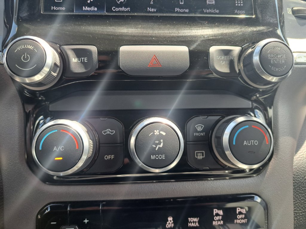 Used 2022 RAM 1500 Big Horn AWD/4WD image 16
