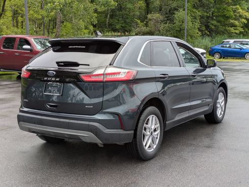 Used 2024 Ford Edge SEL w/ Convenience Package AWD/4WD image 3