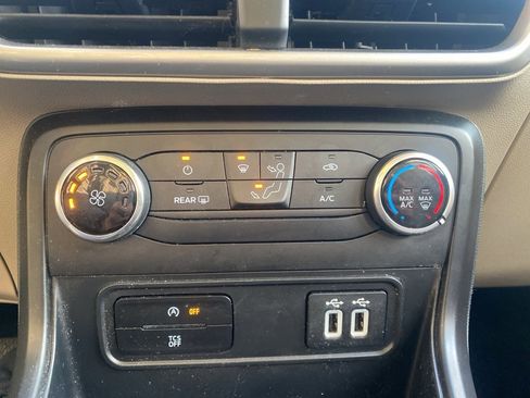 Used 2018 Ford EcoSport S image 12