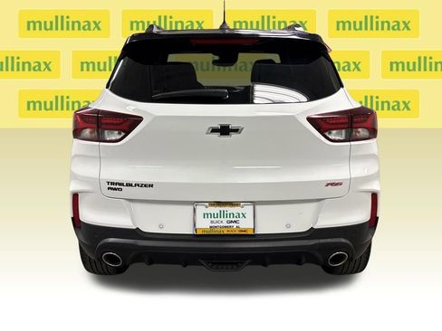 Used 2022 Chevrolet TrailBlazer RS w/ Sun and Liftgate Package image 17