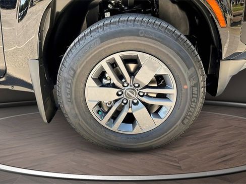 New 2025 Nissan Frontier SV w/ SV Convenience Package image 11