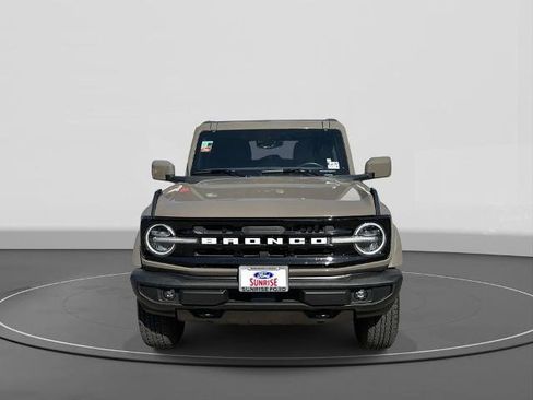 Certified 2025 Ford Bronco Outer Banks image 3