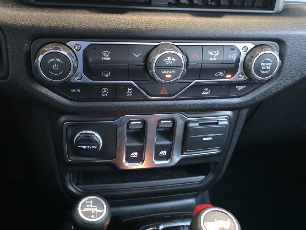 Used 2026 Jeep Wrangler Sport AWD/4WD image 21