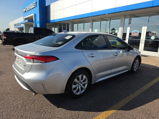 Used 2020 Toyota Corolla LE FWD image 3