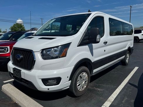 Used 2024 Ford Transit 350 XLT image 2