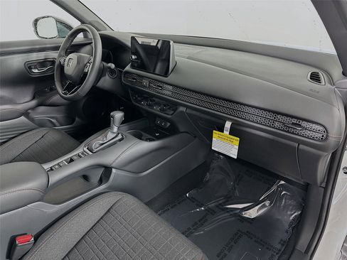 New 2026 Honda HR-V Sport image 26