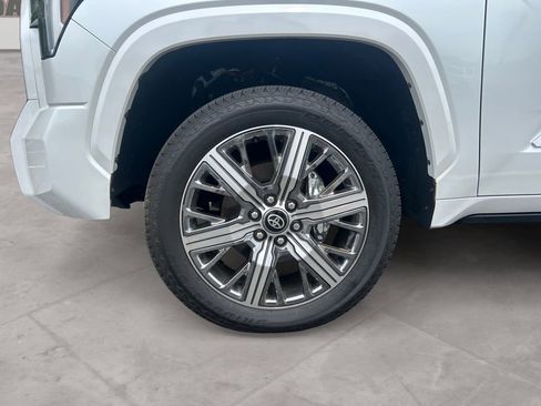 Used 2025 Toyota Tundra Capstone AWD/4WD image 14