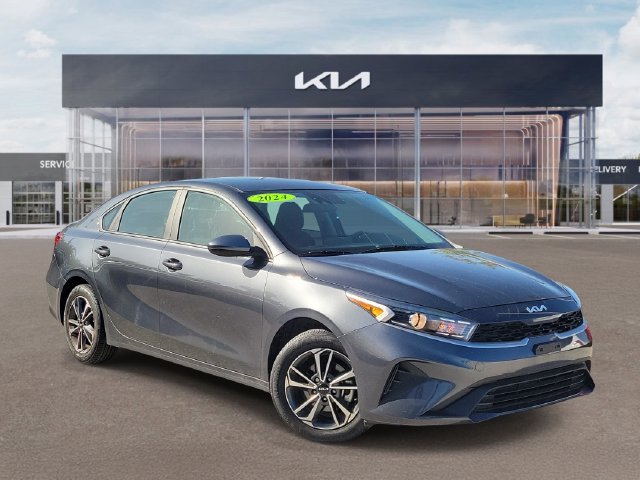 Certified 2024 Kia Forte LXS FWD image 1