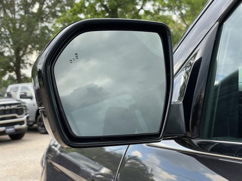 Used 2024 Ford Expedition XLT RWD image 37