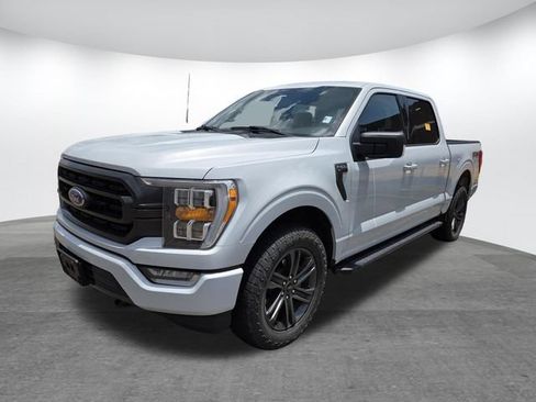 Used 2021 Ford F150 XLT w/ Equipment Group 302A High AWD/4WD image 9