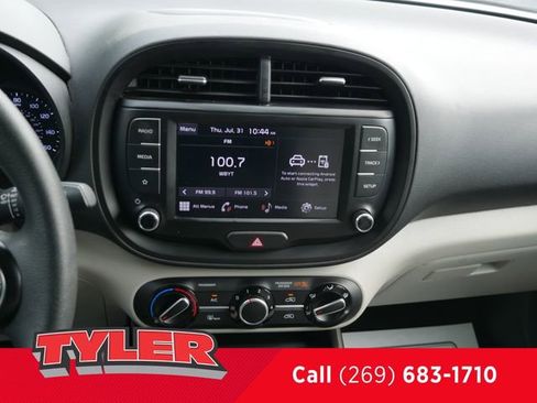 Used 2022 Kia Soul LX image 47