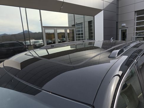 Used 2022 Jeep Grand Cherokee Overland image 13