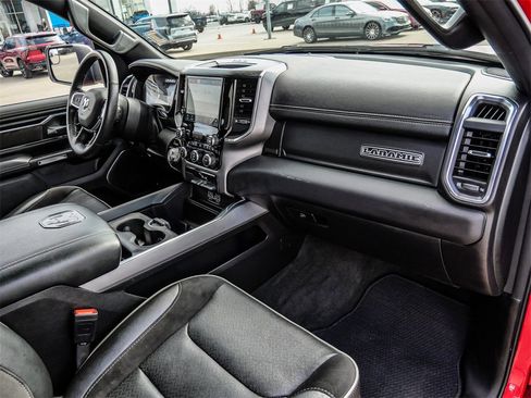 Used 2024 RAM 1500 Laramie image 14