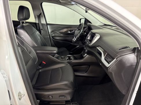 Used 2023 GMC Terrain SLT FWD image 15
