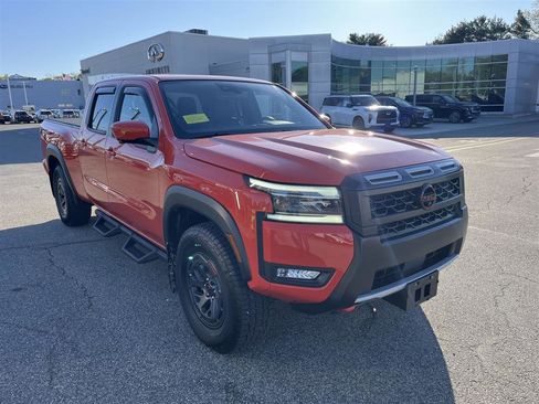 Used 2025 Nissan Frontier PRO-4X w/ Pro Premium Package AWD/4WD image 2