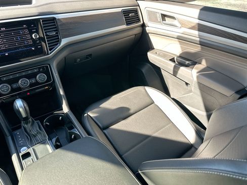 Used 2022 Volkswagen Atlas SE image 15