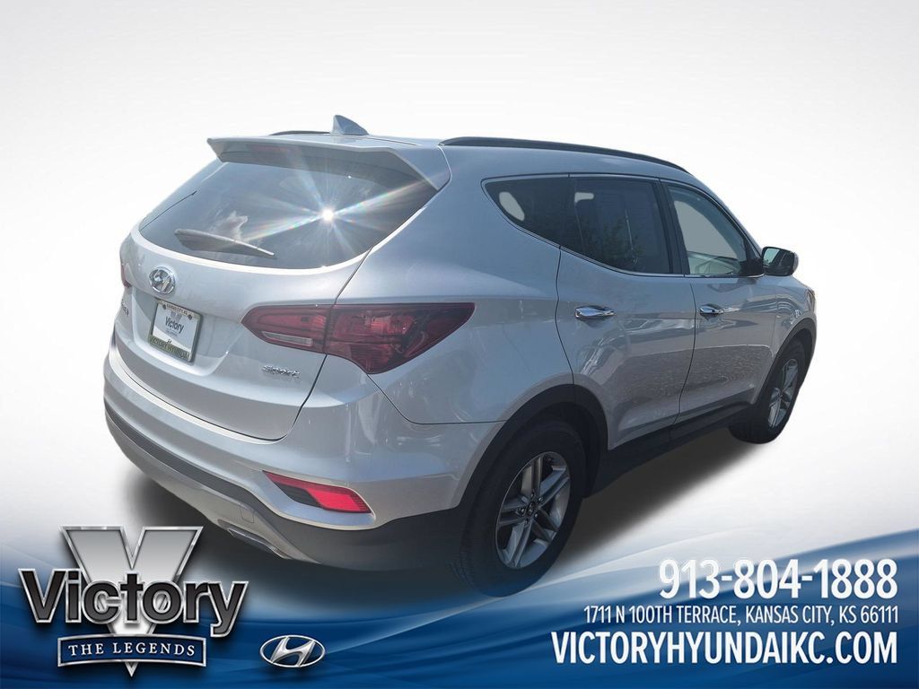 Used 2017 Hyundai Santa Fe Sport FWD image 6