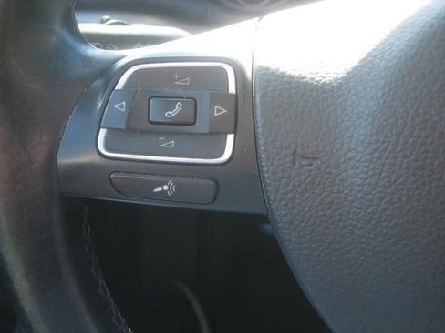 Used 2015 Volkswagen Passat 1.8T SE image 22