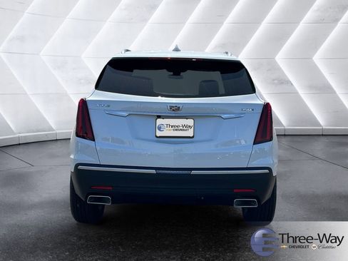 New 2026 Cadillac XT5 Luxury w/ LPO, Floor Liner Package image 4