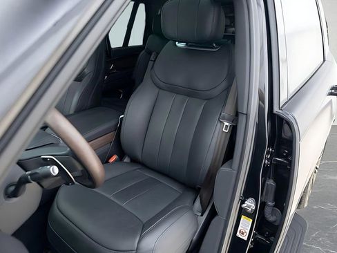Used 2025 Land Rover Range Rover Long Wheelbase Autobiography AWD/4WD image 22