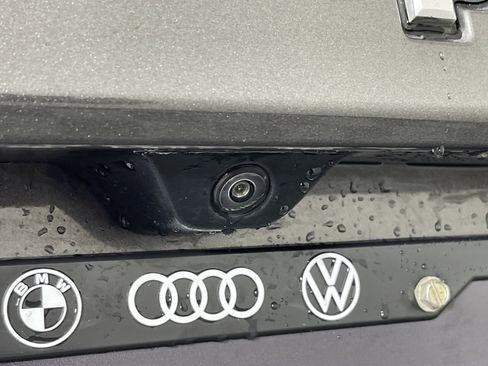 Used 2021 Jeep Grand Cherokee Laredo image 13