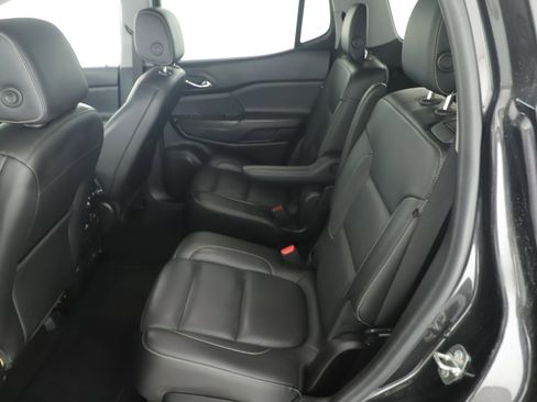 Used 2018 GMC Acadia SLT image 21