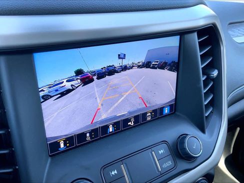 Used 2022 GMC Acadia Denali w/ Denali Ultimate Package AWD/4WD image 26