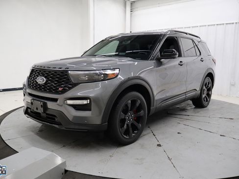 Certified 2023 Ford Explorer ST w/ Equipment Group 401A image 9