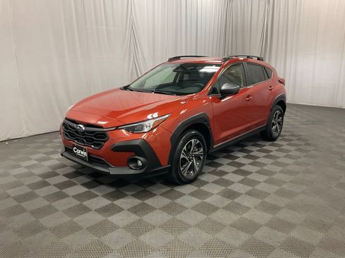 Used 2024 Subaru Crosstrek 2.0i Premium w/ Crosstrek Mirror Package AWD/4WD image 4
