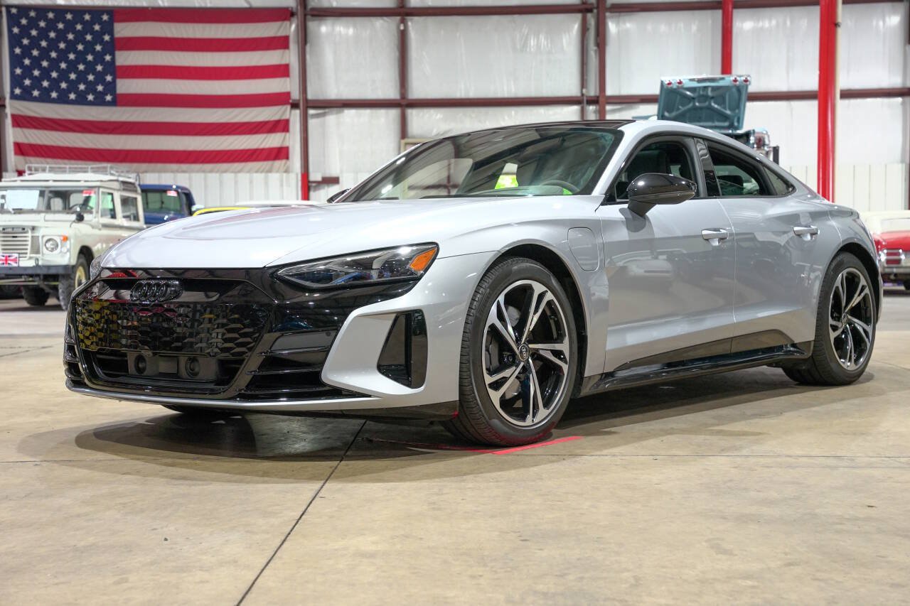 Used 2022 Audi e-tron GT Premium Plus w/ Performance Package AWD/4WD image 1
