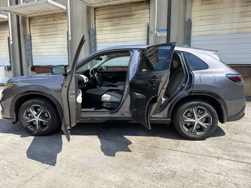 Certified 2025 Honda HR-V EX-L image 20