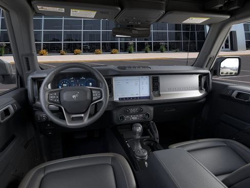 New 2026 Ford Bronco Outer Banks w/ Sasquatch Package image 9