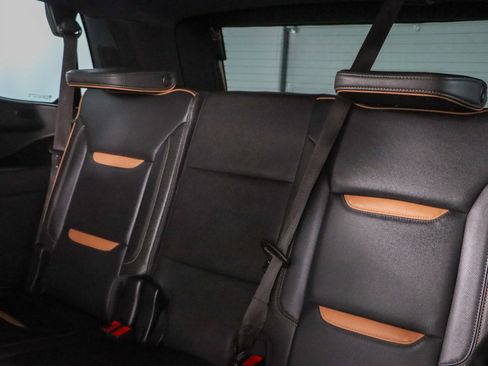 Used 2024 GMC Yukon AT4 AWD/4WD image 29