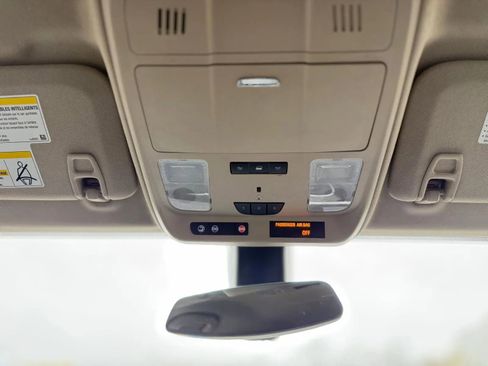 Used 2017 Buick Envision Essence FWD image 23