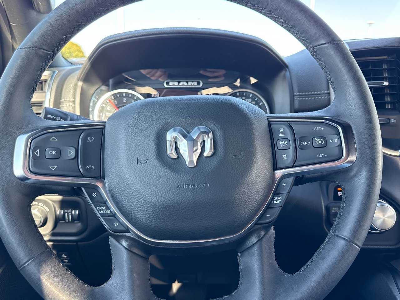 Used 2026 RAM 1500 Laramie AWD/4WD image 18