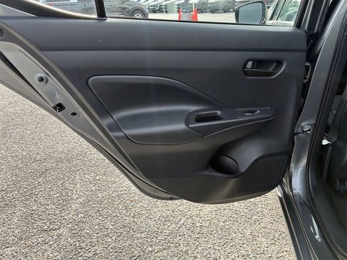 Used 2024 Nissan Versa S w/ S Plus Package image 27