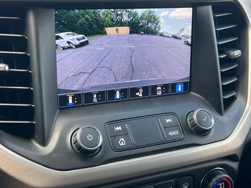 Certified 2023 GMC Acadia Denali w/ Denali Ultimate Package FWD image 15