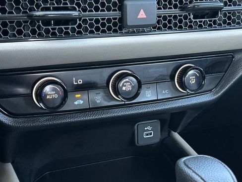 Certified 2024 Honda HR-V LX image 22