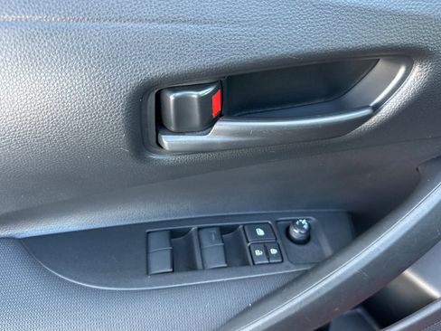 Certified 2023 Toyota Corolla LE w/ LE Convenience Package image 10