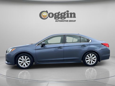 Used 2017 Subaru Legacy 2.5i Premium image 2