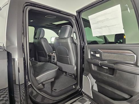 New 2026 RAM 2500 Laramie AWD/4WD image 36