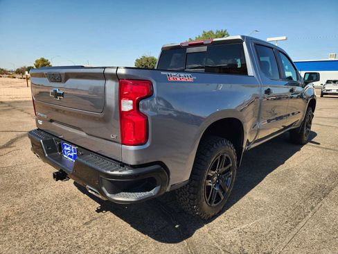 Used 2021 Chevrolet Silverado 1500 LT Trail Boss w/ Convenience Package II AWD/4WD image 5