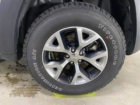 Used 2014 Jeep Cherokee Trailhawk w/ Comfort/Convenience Group image 10