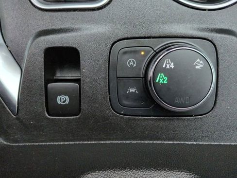 Used 2024 Chevrolet Traverse LS w/ Safety Package image 34