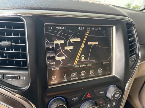 Used 2015 Jeep Grand Cherokee Overland RWD image 23