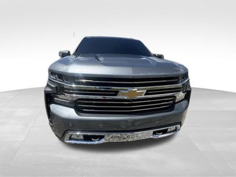 Used 2020 Chevrolet Silverado 1500 High Country w/ Technology Package AWD/4WD image 37