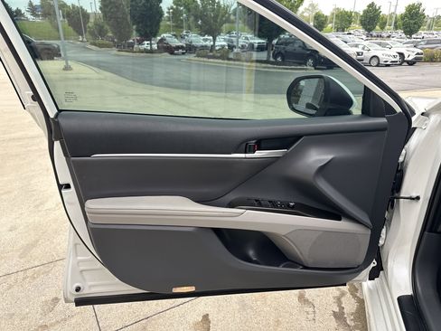 Used 2023 Toyota Camry XSE w/ Navigation Package FWD image 13