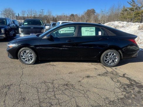 New 2026 Hyundai Elantra Blue image 2